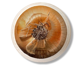 Onion. Super realistic original painting oil on round wooden board 4x4in kitchen painting still life food Vegetable Fine Art