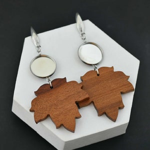 10 Stück - Edelstahl-Ohrringe baumeln, Ahornblatt-Holzcharme Ohrringe Basisschalen, 8 mm 12 mm - 30 mm Ohrringe Lünette Tabletts -BKG58