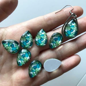 Tropfenförmiges ,Tropisches Cabochon , Monstera Blatt Oval Glaskuppel, 10 x 14 mm♥ 13 x 18 mm♥ 18 x 25 mm♦ 20 x 30 mm♦ 30 x 40 mm♥ 40 x 50 mm Bananenblatt Cameo
