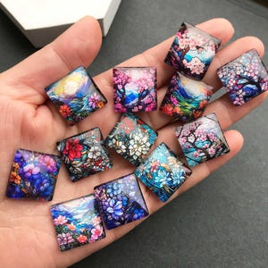 Cabochon carré floral, dôme plat carré en verre Sakura Image, 10 mm 12 mm 14 mm 15 mm 16 mm 18 mm 20 mm 25 mm Perles de mosaïque en verre photo (FJ3824)