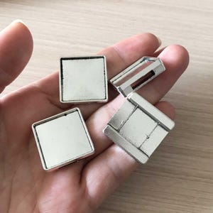 10/50/100 piezas de 12/15/20 mm con base de dije deslizante cuadrada, cuentas deslizantes de plata antigua, bandeja de engaste en blanco, cuentas de pulsera de cuero cabujón - ACC68