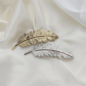 Luxurious Gold Or Silver Leaf Barrette Women Metal Alloy Hair Clip Elegant and Stylish Barrette Women Gift Hair Clips Minimalist immagine 1