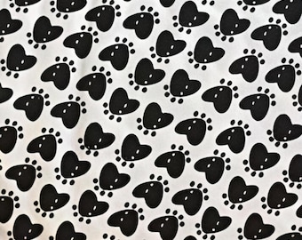 Tessuto di cotone con motivo zampa di gatto bianco e nero, un tesoro senza tempo, ideale per decorazioni per la casa, quilting e cucito (venduto a mezzo metro)