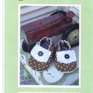 Adorable Baby Shoes Sewing Pattern for DIY Crafters