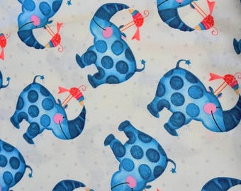 Silly Safari Blau Nashorn Baumwollstoff, Studio E, von HALF YARD für Baby Jungen Dekor