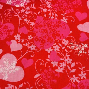 Rot rosa Herz Blumen Baumwollstoff, Timeless Treasures, by the HALF YARD,Continous Cuts, Home Decor, Quilten, Nähen,