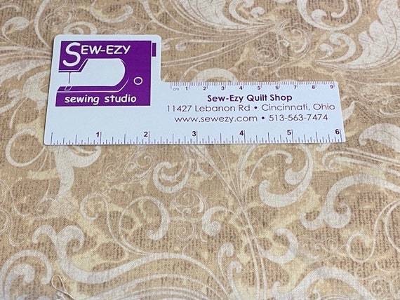 Taupe und weißer Baumwollstoff Stoffrolle, Meterware, Quilten