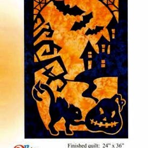 Haunted House Halloween Pattern, 2 fabric applique , Pacific Rim Quilt Co