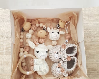 Geschenkset zur Geburt | Schnullerkette mit Namen,Kinderwagenkette Giraffe,Babyhäkelschuhe