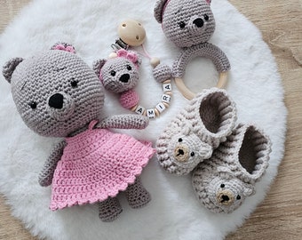 Babygeschenke Set zur Geburt |Schmusetier| Rassel| Schnullerkette mit Namen|  Babschuhe