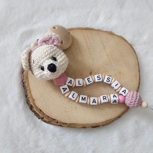 Geschenkset für Baby Mädchen: Schmusetier,Schnullerkette mit Namen,Rassel Bär, Häkelschuhe Schnkette Doppelname