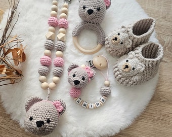 Babygeschenke Set| Schnullerkette|Kinderwagenkette|Greifring|Babyschuhe Bär|personalisiert