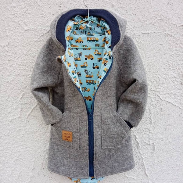 Walkmantel/Wollwalkjacke (Foto hellgraumelange) ab 62-68 bis 140-146 Futter : Baumwolljersey mit Muster oder einfarbig. Baumwollsweat.