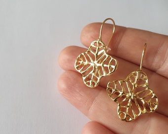 Gold Clover Earrings, Antique Gold Flower Earrings, Brass Clover Dangle, shamrock earrings, four leaf clover jewelry, lucky earrings