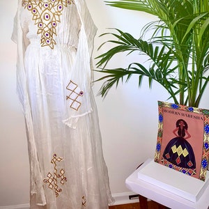 Ethiopian dress / Eritrean Dress / Modern Habesha Kemis / Zuria / African dress/Ethiopian cultural dress  / Cross Dress /Religious Dress