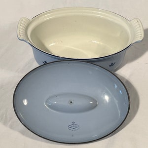 Holland Dru Blue Tulip Cast Enamel Oval Casserole Dish with Lid