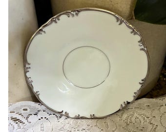 Soucoupe vintage Mikasa Marlboro avec bordure argentée, porcelaine fine du Japon