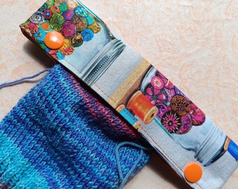 Needle safe, needle play garage, needle play safe, needle bag for 15 cm long needles, with colorful buttons, circular knitting needle safe