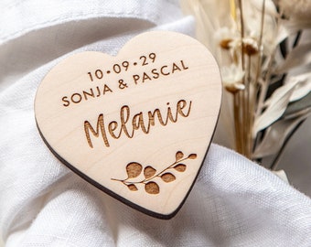 Personalized place card with magnet wooden guest gift wedding heart shape