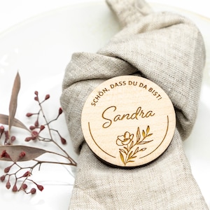 Aimant en bois personnalisé avec nom, marque-place et cadeau d'invité de mariage