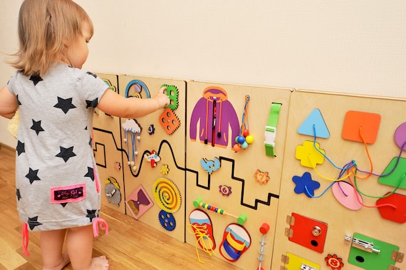 Pannello da parete sensoriale in colori pastello Lavagna occupata  Montessori Regalo per bambini Decorazione murale Parete attività nella  stanza Montessori per l'apprendimento Bisogni speciali -  Italia