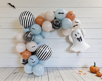 Custom Retro Halloween Balloon Garland Kit: Blue, Tan & Black Marble