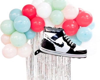 Décoration de fête d'anniversaire Sneakerhead | Basket Ballon | Soirée de basket-ball | Fête d'anniversaire de Sneaker Head | Thème du basket-ball