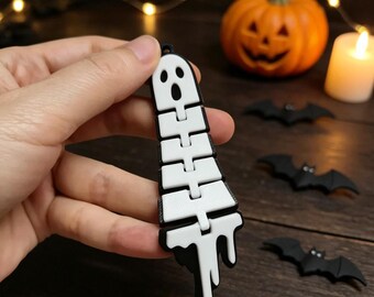 Cute Articulated Ghost Keychain: Halloween Bag Charm Spooky Pendant Little Ghost Gift for Her