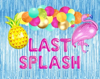 Last Splash Bachelorette Balloon Decor: Flamingo & Pineapple Party