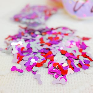 Confeti de pene multicolor para decorar despedidas de soltera