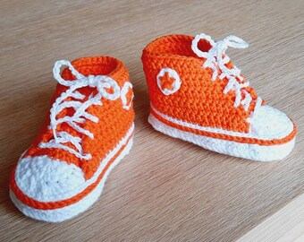 Crocheted baby sneakers - orange - baby gift for football fan - customizable