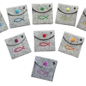 1 Rosenkranztäschchen aus Wollfilz in grau - Fisch - Farbe wählbar