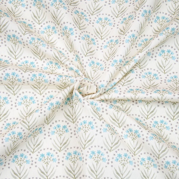 17.20 EUR/meter Emilie, printed BW poplin with floral pattern, cream/blue Hilco, A 1800/519