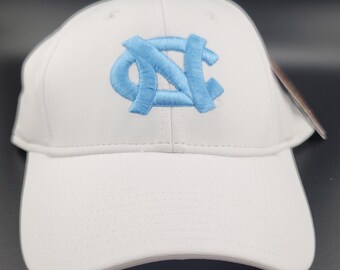 North Carolina Cool White Tech Maximum Stretch Hat