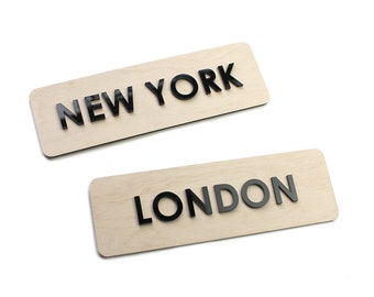 Bsign - World Clock Sign - Time Zone Clock Signs -  Natural Wood Sign for Wall - Clocks Traveler -  Wooden Clock Signs