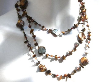 Necklace tiger eye pearls mother of pearl knotted extremely versatile wearable golden brown MermaidCollection