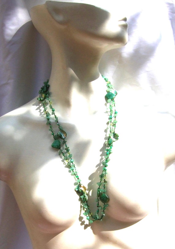 Collier Nacre Teintée Verte Avec Aventurine Et Perles - Longueur 47 Cm - Occasion Bon état