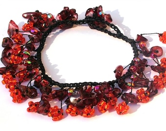 Bracelet 50x grenat rouge 20x fleurs en verre orange nouées longueur variable MermaidCollection
