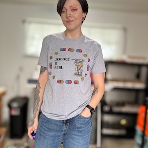 Science is Real Dr Mario Shirt | Funny shirt | Gamer Gift