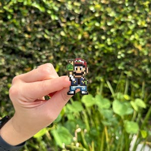 Super Mario Ash Pin