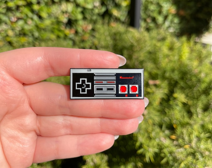 NES Controller Pin, Video Game Pin, 8 Bit