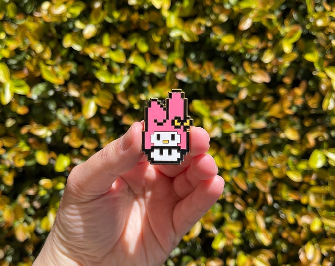 Kawaii Super Mario Pin, Pink