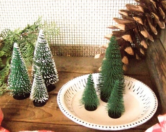 3 Mini Weihnachtsbaum 10 cm 9 cm 6 cm Tannenbaum künstlich, mit oder ohne Beschneiung Wichteltür Zubehör