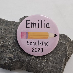 Button Schulkind 2024 mit Name personalisiert Farben zur Auswahl, 59mm groß Bild 8