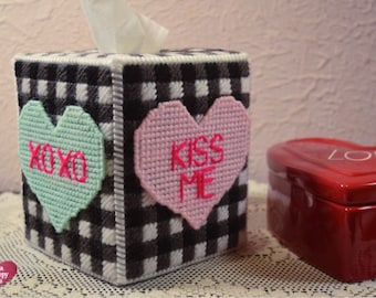 Buffalo Plaid Conversation Hearts Tissue Box Cover Plastic Canvas Pattern ~ Rustic Farmhouse Decor ~ Instant PDF Download