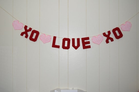 /"Tweet Me/" Bird-Valentine/'s Day-Wall Hanging Plastic Canvas Pattern or Kit