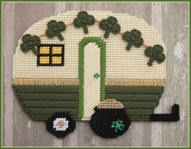 St Patricks Day Retro Camper Plastic Canvas Pattern for St Pattys Day Cute Camper with Shamrock and Pot of Gold image 1