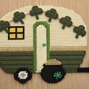 St Patricks Day Retro Camper Plastic Canvas Pattern for St Pattys Day Cute Camper with Shamrock and Pot of Gold image 3