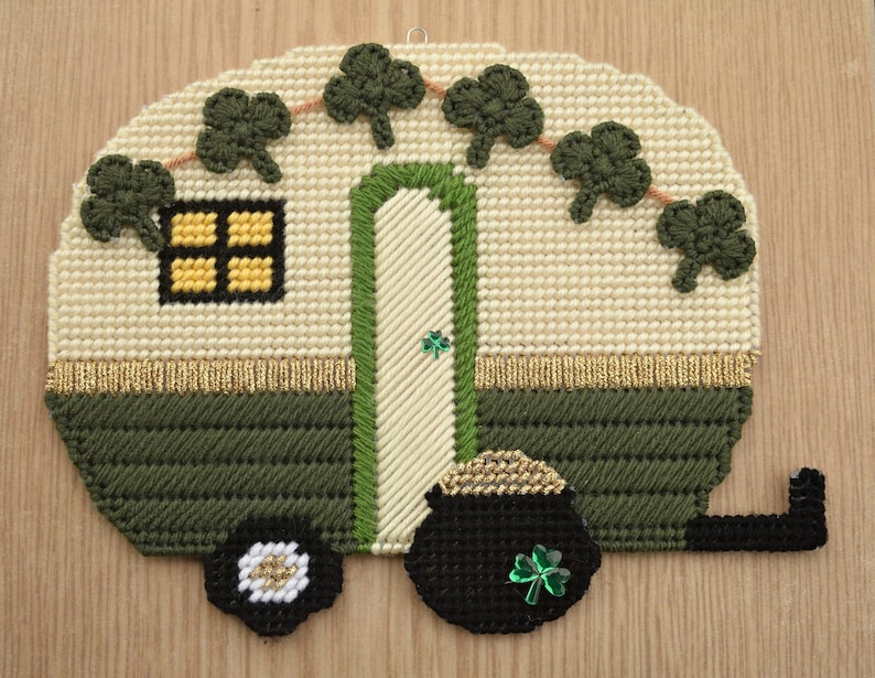 St Patricks Day Retro Camper Plastic Canvas Pattern for St Pattys Day Cute Camper with Shamrock and Pot of Gold image 3