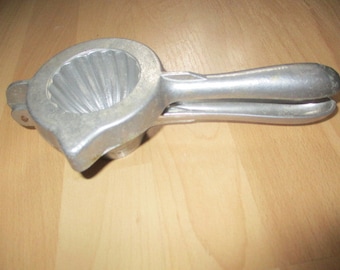 Juicer, citrus press, squeezer, metal, press, vintage